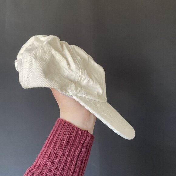 White Adjustable Cotton Baseball Cap With Embroidered Duck Design one size - Picture 2 of 6